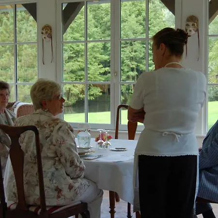 La Baronniere Bed & Breakfast *